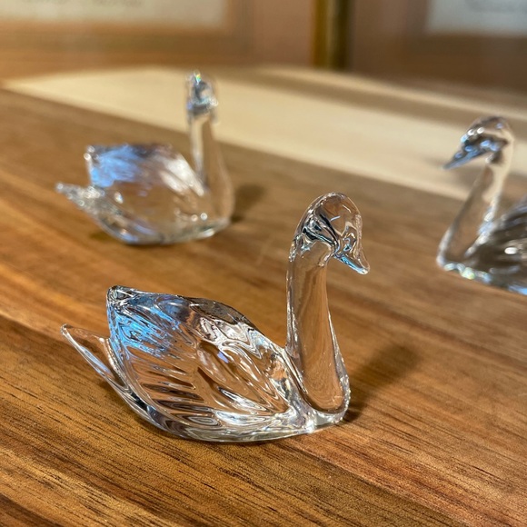 VINTAGE Lenox Style Crystal Enchanted Swan Figurines Set of 3 - Picture 7 of 9